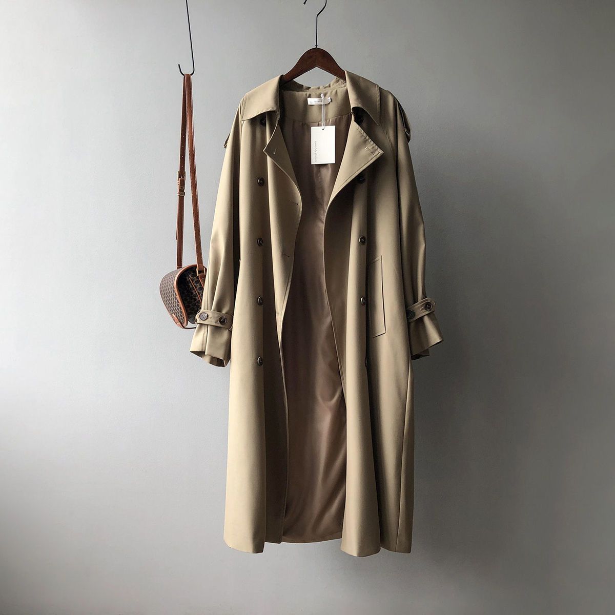 Trench-coat décontracté de style britannique pour femme, taille ajustée et drapée, idéal pour toutes les occasions