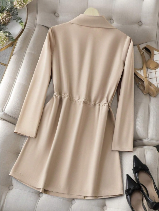 Coupe-vent pour femme avec cordon de serrage à la taille