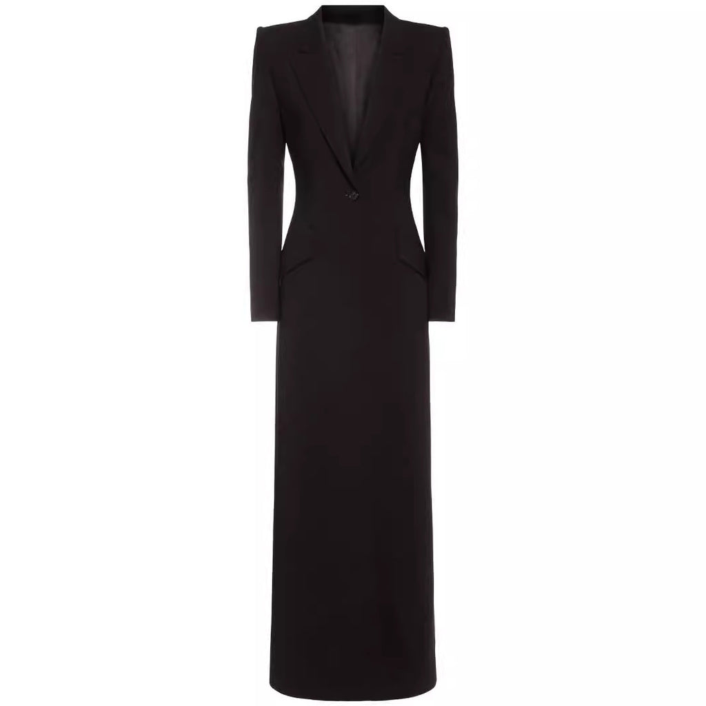 Élégant costume noir long et slim à un bouton, grand manteau