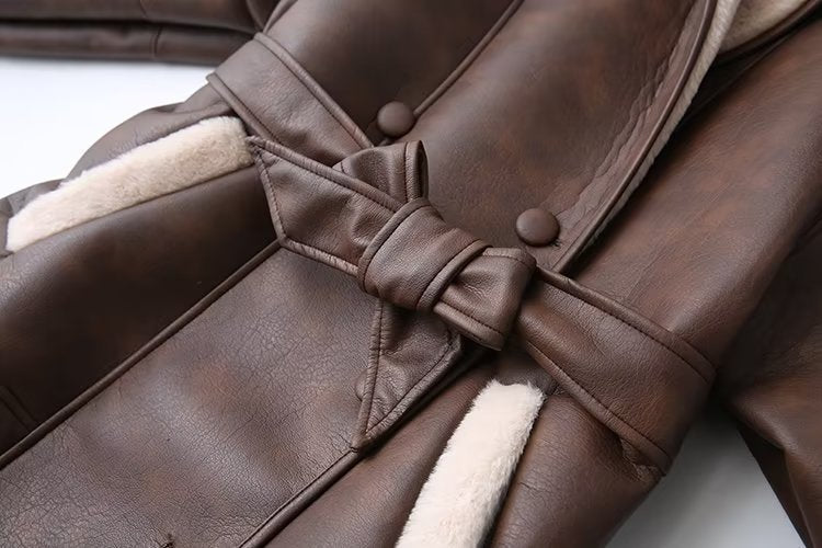 Manteau à ceinture composite en cuir et cachemire tendance avec col en fourrure